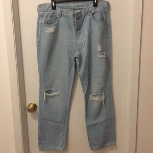 Light blue ripped jeans